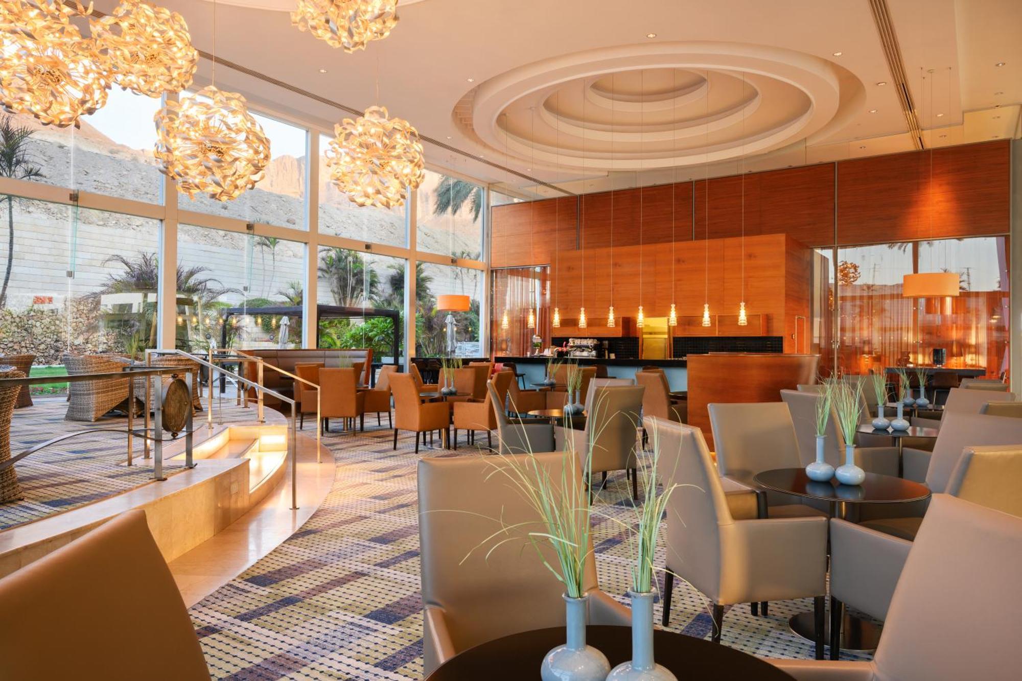 โรงแรมอิสโรเทลเดดซี เอนโบเกก ภายนอก รูปภาพ Lobby