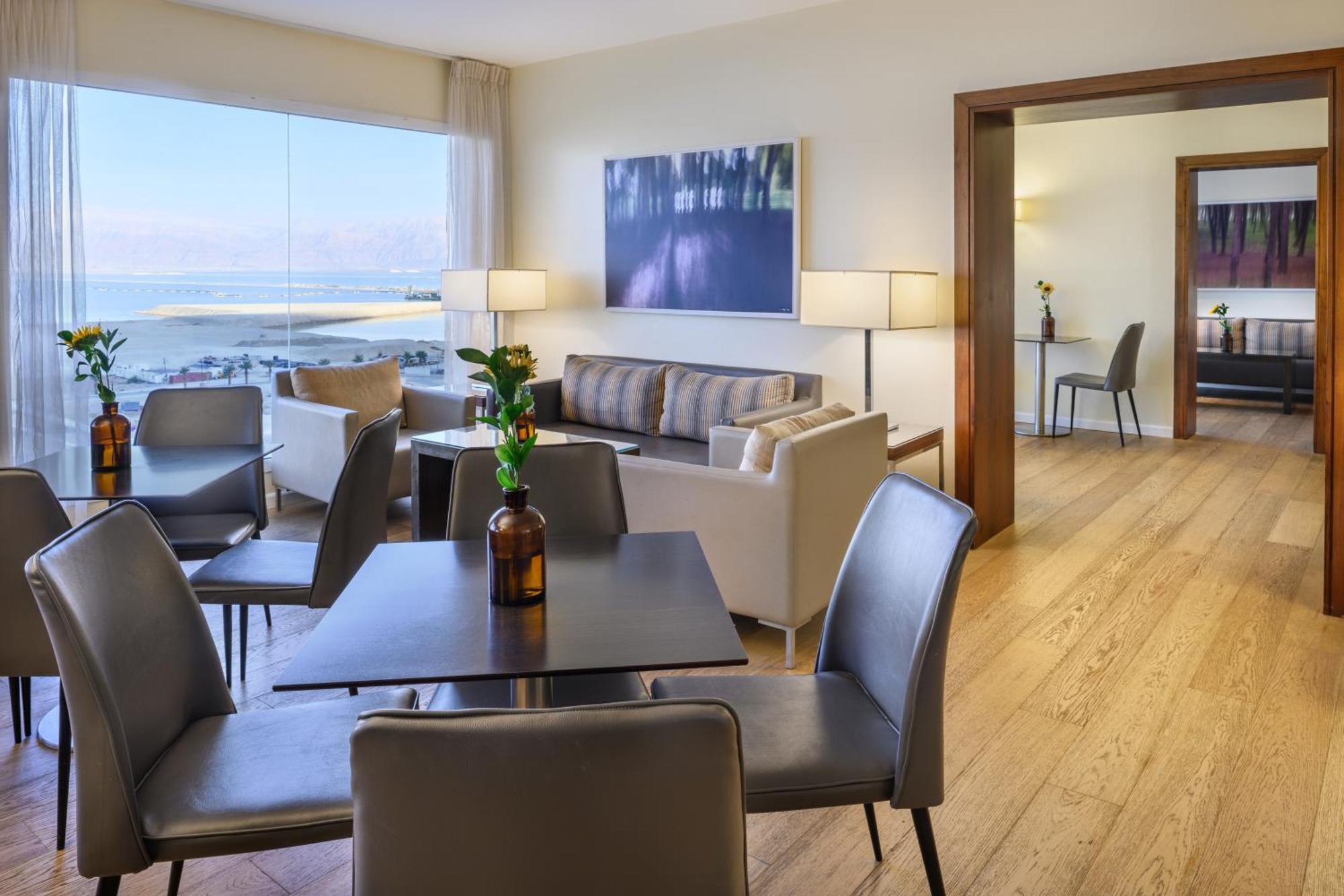 โรงแรมอิสโรเทลเดดซี เอนโบเกก ภายนอก รูปภาพ A suite at the Westin