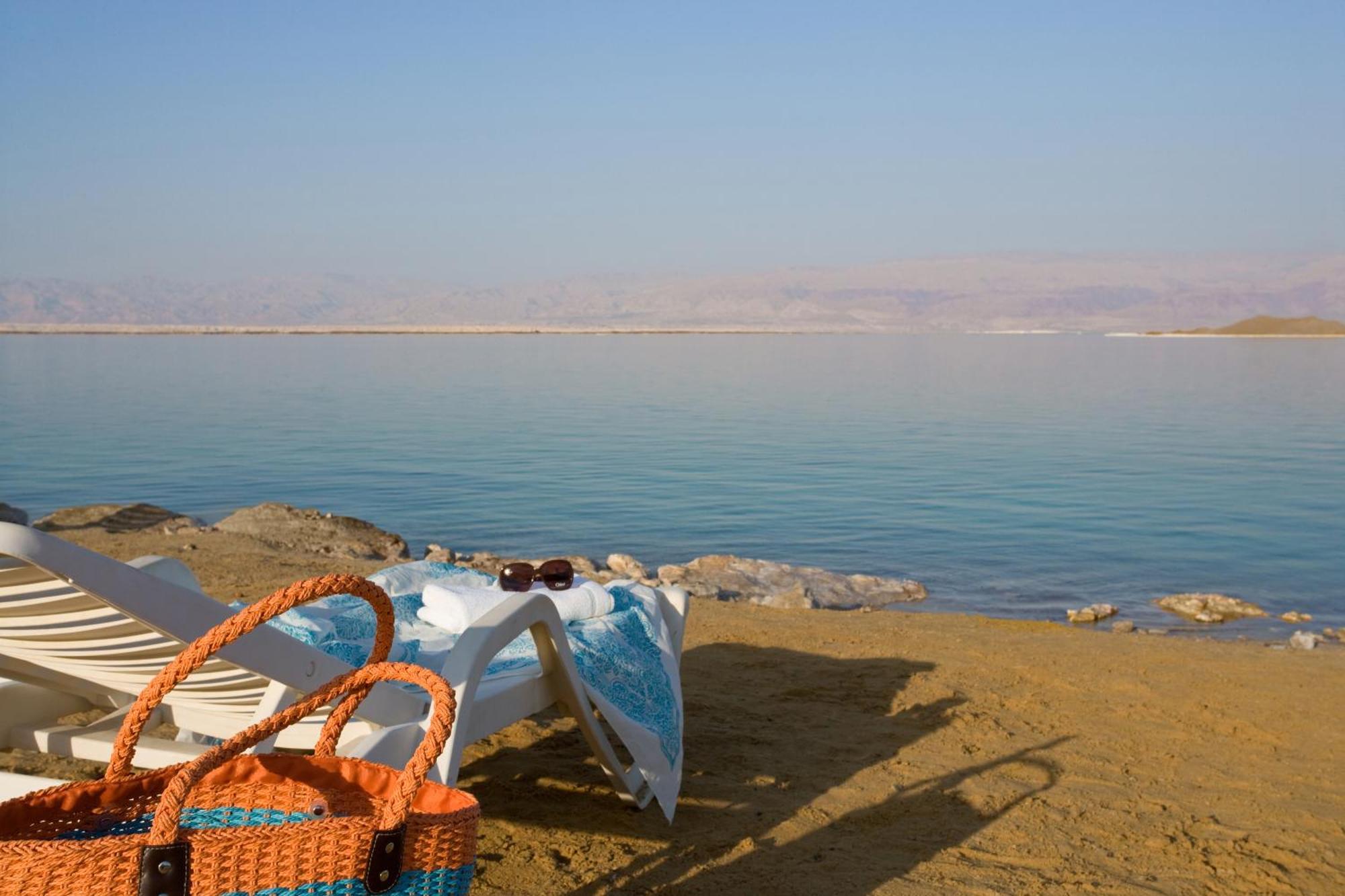 โรงแรมอิสโรเทลเดดซี เอนโบเกก ภายนอก รูปภาพ Dead Sea