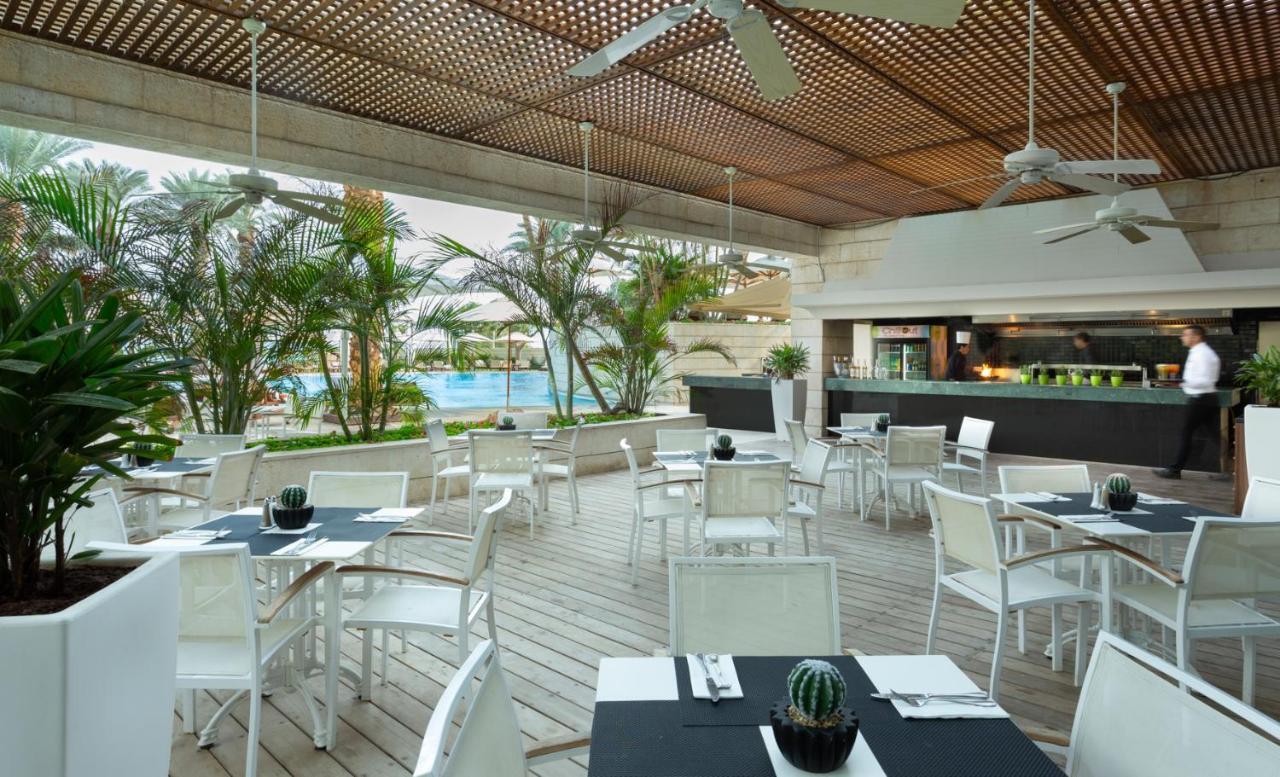 โรงแรมอิสโรเทลเดดซี เอนโบเกก ภายนอก รูปภาพ Restaurant
