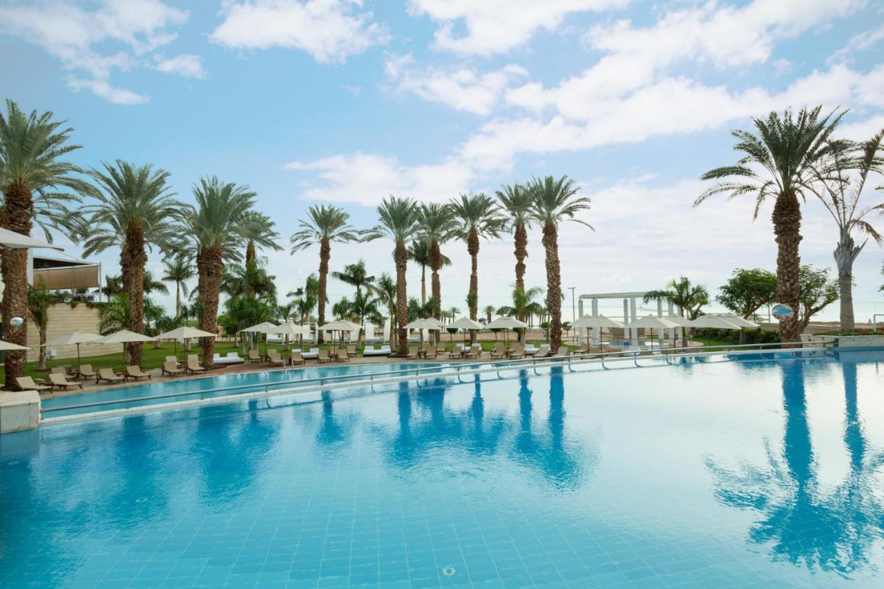 โรงแรมอิสโรเทลเดดซี เอนโบเกก ภายนอก รูปภาพ Pool at the Dead Sea