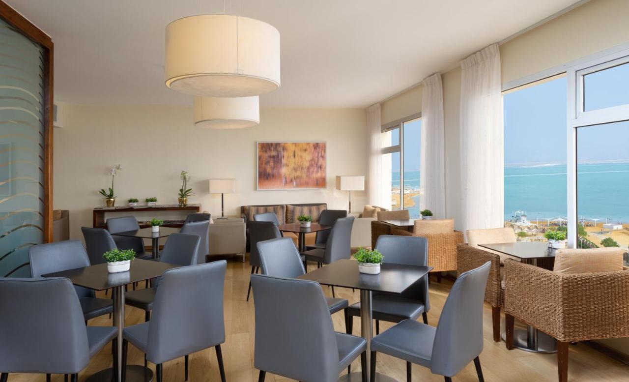 โรงแรมอิสโรเทลเดดซี เอนโบเกก ภายนอก รูปภาพ Club Lounge
